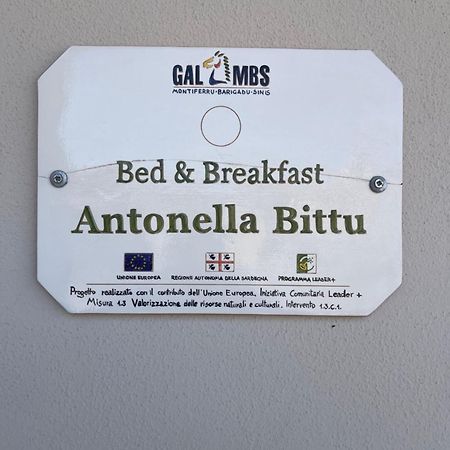 Samugheo B&B Da Antonella المظهر الخارجي الصورة